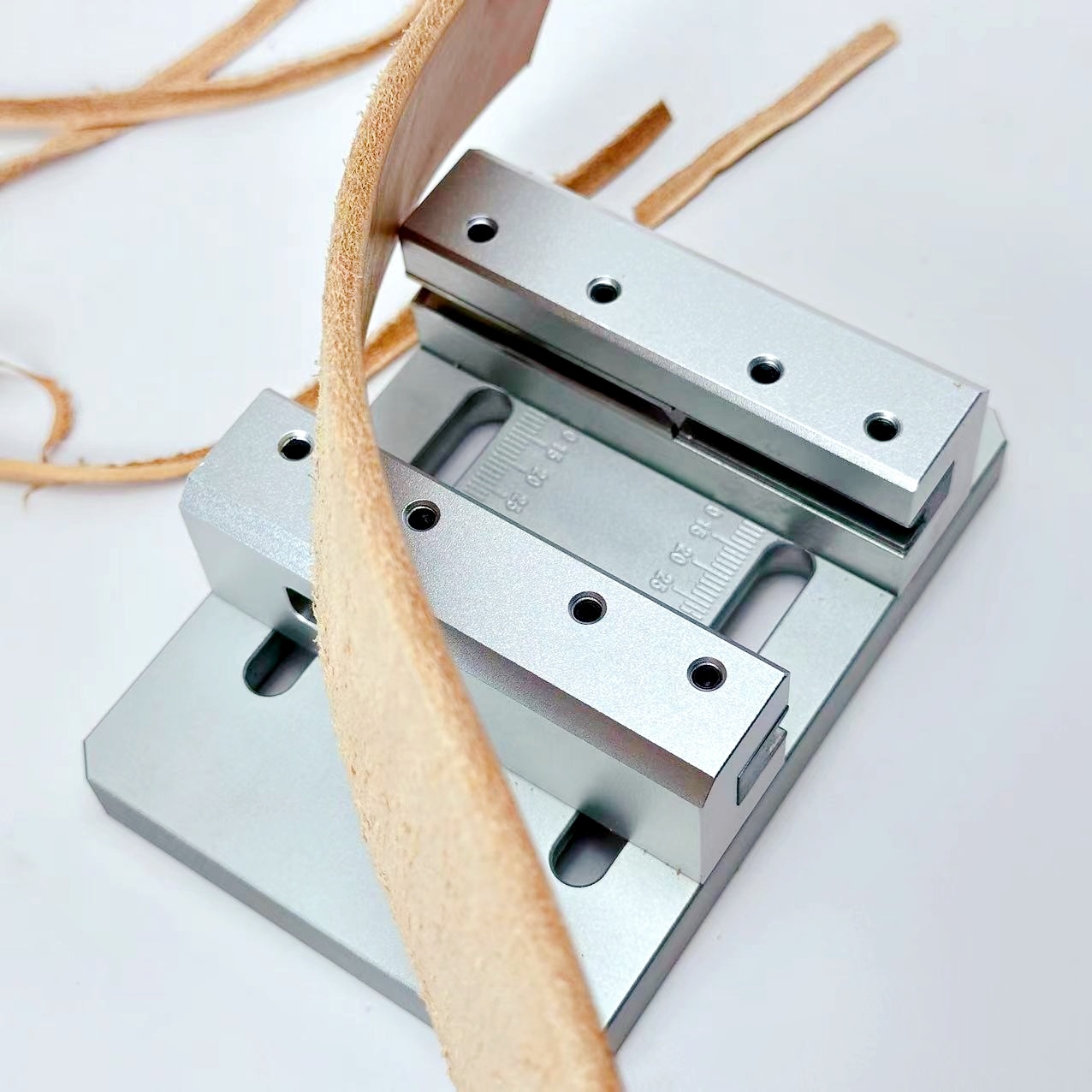 벨트 가장자리 다듬기 기계, 벨트 반원형 베벨러, 벨트 - Leatherwork Belt 리뷰 및 가격